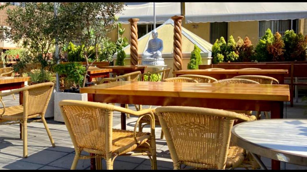 Hotel Calasanz Molins de Rei Εξωτερικό φωτογραφία