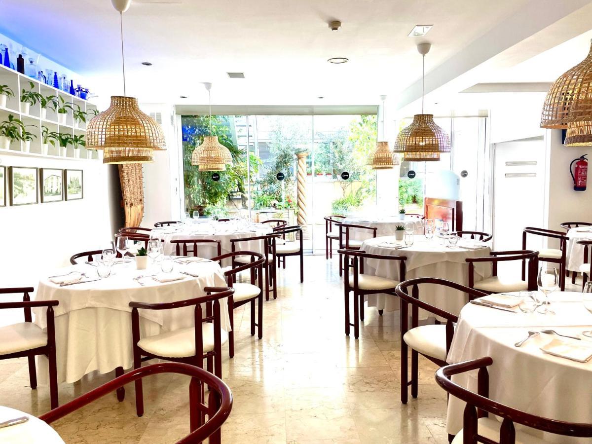 Hotel Calasanz Molins de Rei Εξωτερικό φωτογραφία