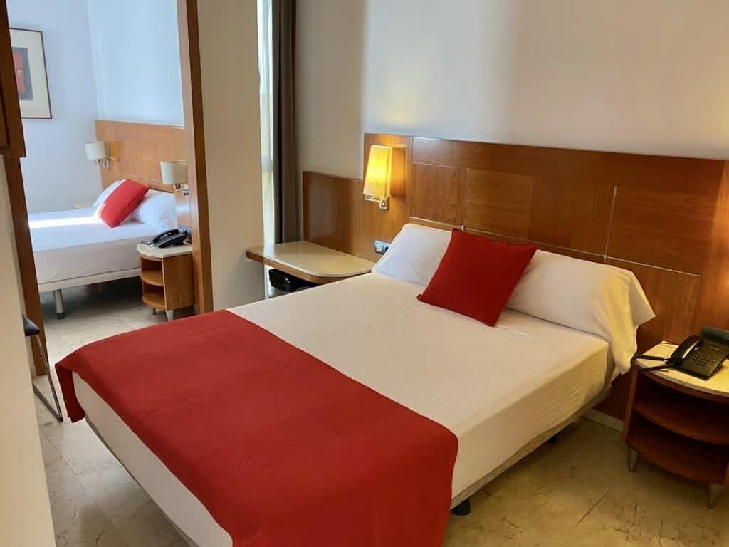 Hotel Calasanz Molins de Rei Εξωτερικό φωτογραφία