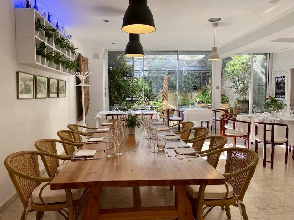 Hotel Calasanz Molins de Rei Εξωτερικό φωτογραφία