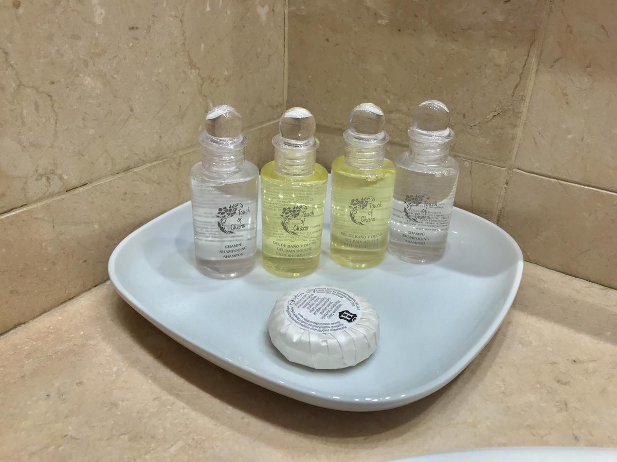 Hotel Calasanz Molins de Rei Εξωτερικό φωτογραφία