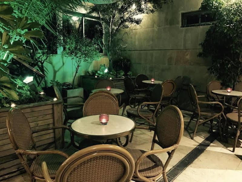 Hotel Calasanz Molins de Rei Εξωτερικό φωτογραφία