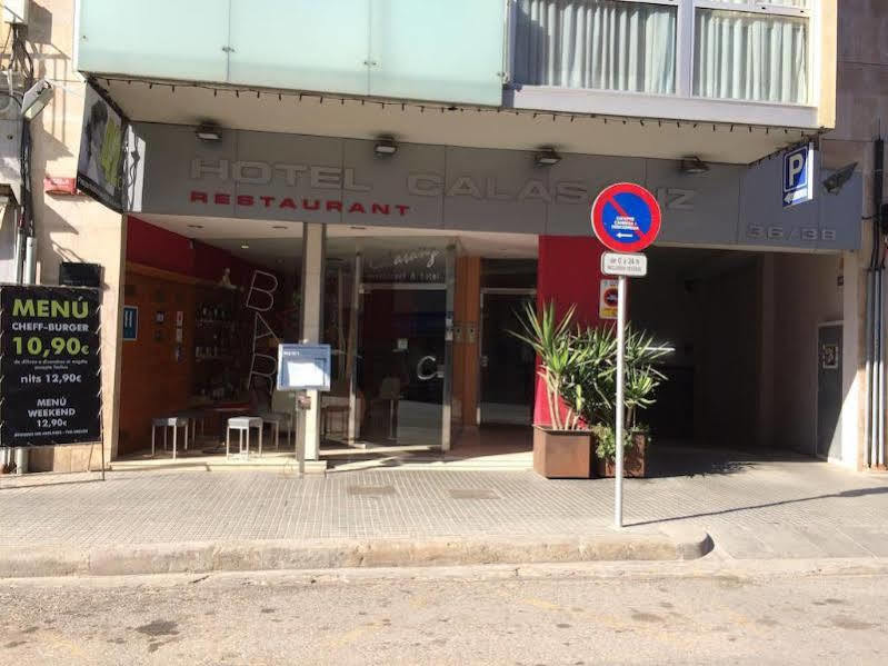 Hotel Calasanz Molins de Rei Εξωτερικό φωτογραφία