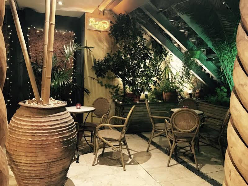 Hotel Calasanz Molins de Rei Εξωτερικό φωτογραφία
